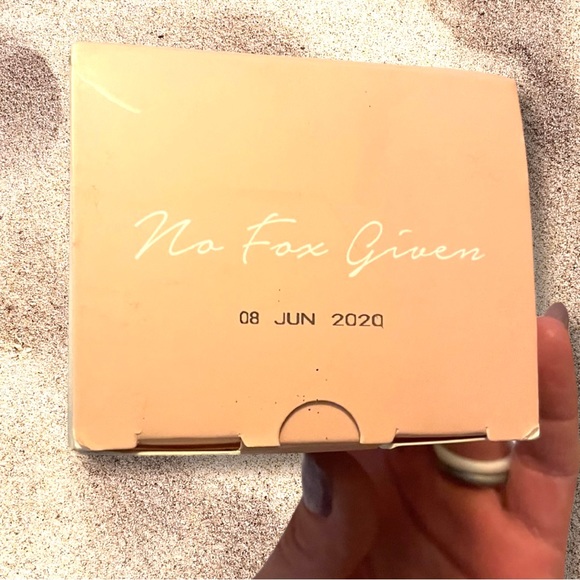 Foxybae Rose Gold 25mm curling wand. From a 2020 Fab Fit Fun box!! - Picture 7 of 8